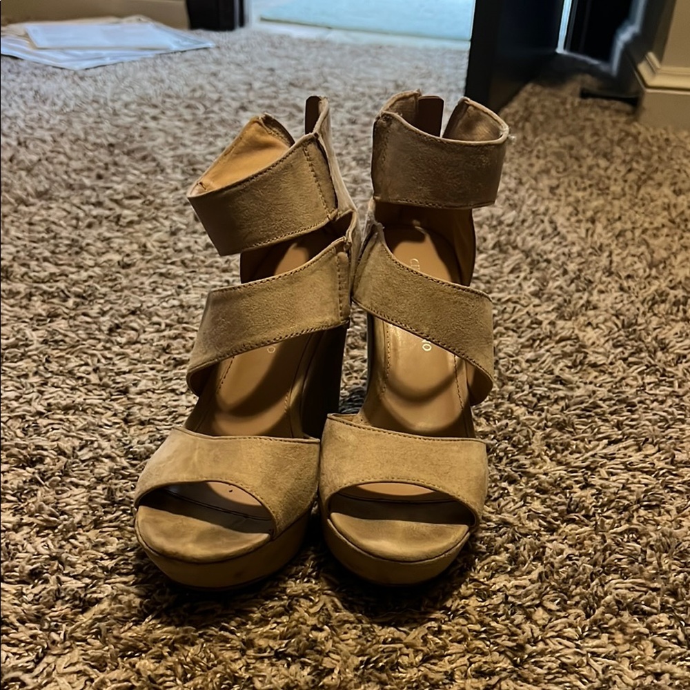 Women's Tan Strappy Heels
